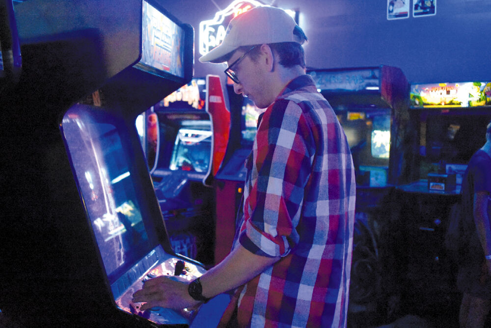 Retro Arcade Video Games retrogamer - Retro Arcade Video Games