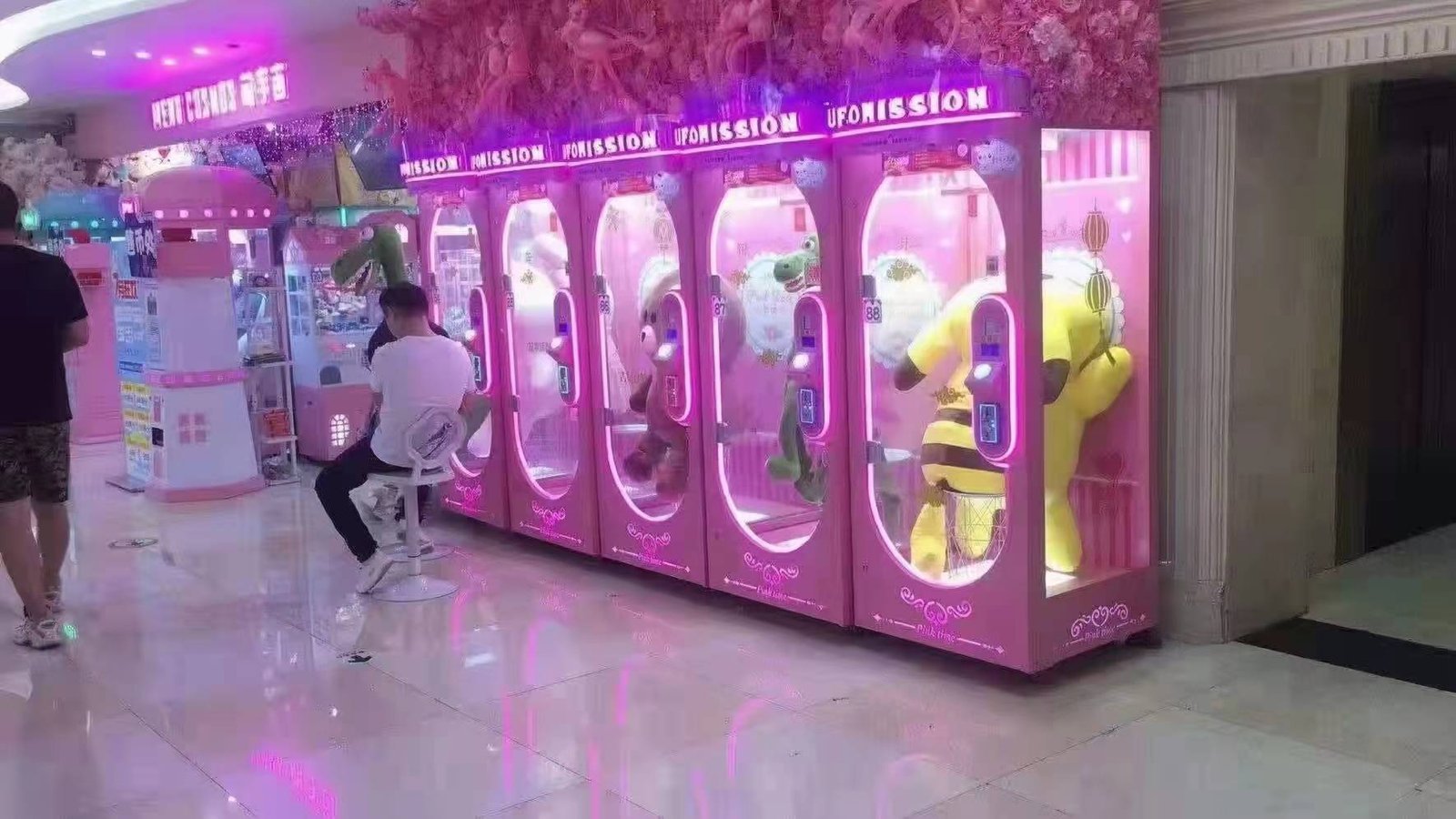 Time Single Scissors Claw Machine (Pink/Black)